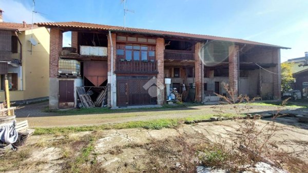 appartamento in vendita a Robecco sul Naviglio in zona Castellazzo de' Barzi