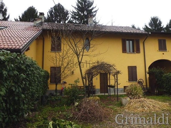 appartamento in vendita a Robecco sul Naviglio