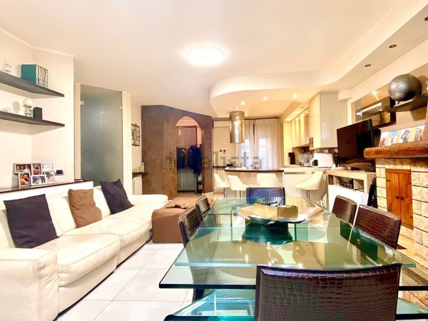 casa indipendente in vendita a Robecco sul Naviglio