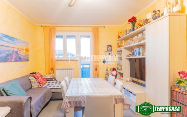 appartamento in vendita a Robecco sul Naviglio