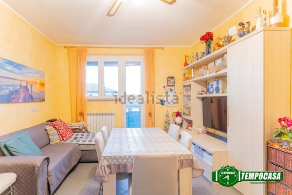 appartamento in vendita a Robecco sul Naviglio