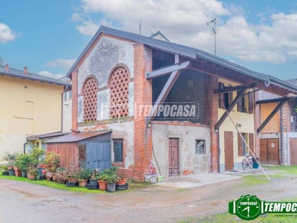 appartamento in vendita a Robecco sul Naviglio