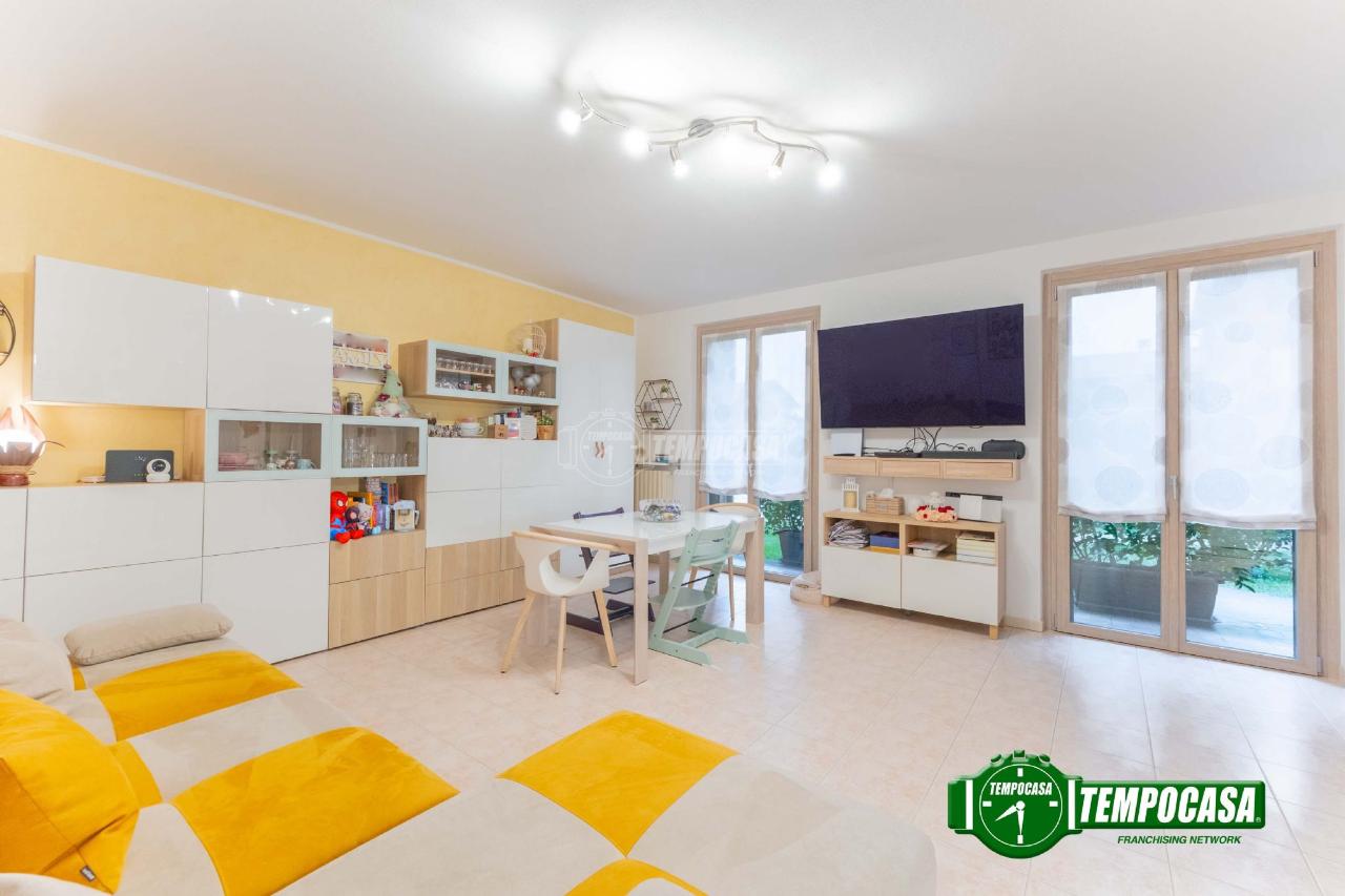 appartamento in vendita a Robecco sul Naviglio
