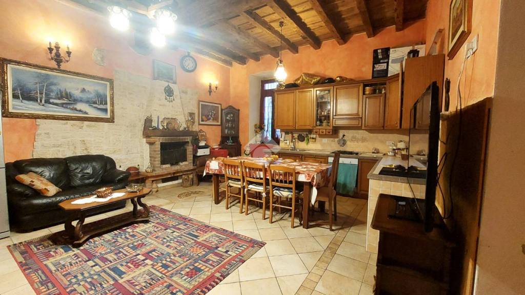 appartamento in vendita a Robecco sul Naviglio