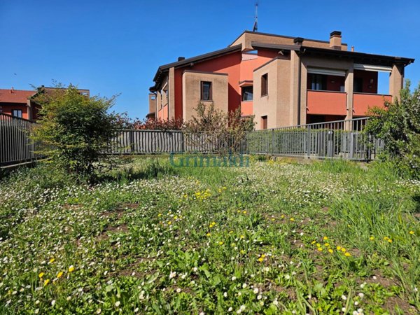 appartamento in vendita a Robecco sul Naviglio