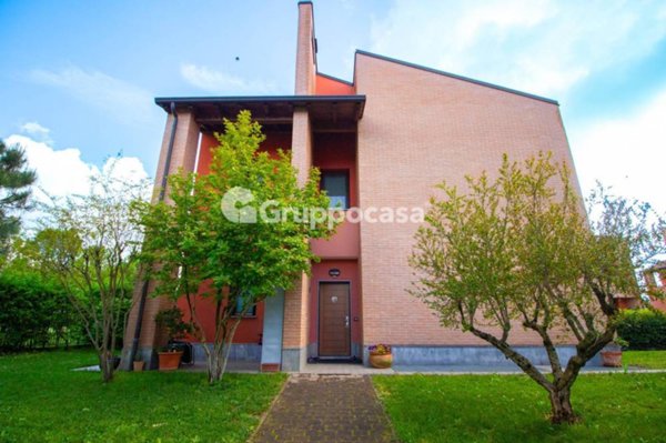 casa indipendente in vendita a Robecco sul Naviglio