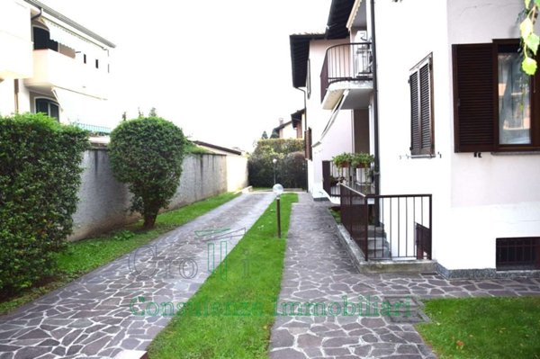 appartamento in vendita a Robecco sul Naviglio