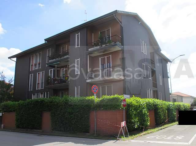 appartamento in vendita a Robecco sul Naviglio