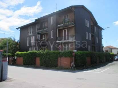 appartamento in vendita a Robecco sul Naviglio