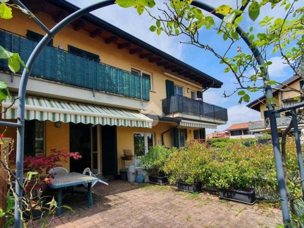appartamento in vendita a Robecco sul Naviglio