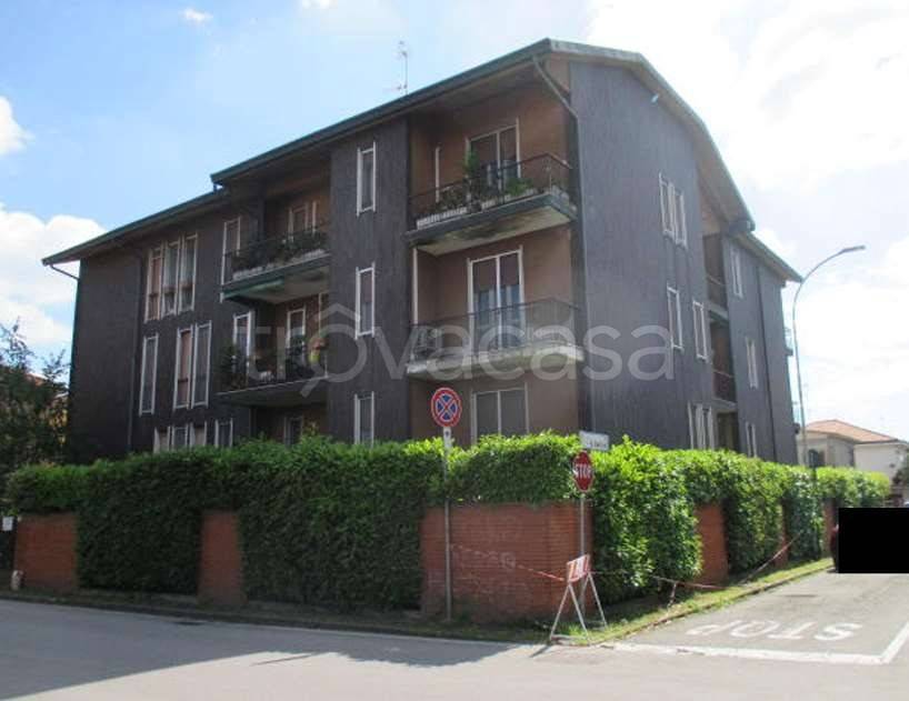 appartamento in vendita a Robecco sul Naviglio