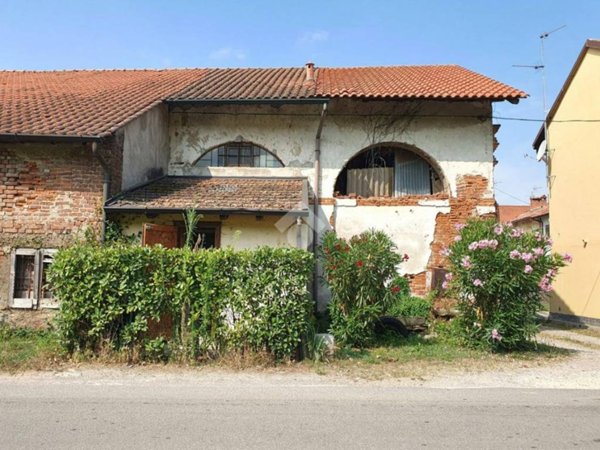 casa indipendente in vendita a Robecco sul Naviglio