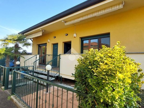 appartamento in vendita a Robecco sul Naviglio