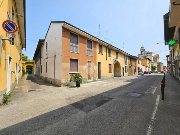 appartamento in vendita a Robecco sul Naviglio