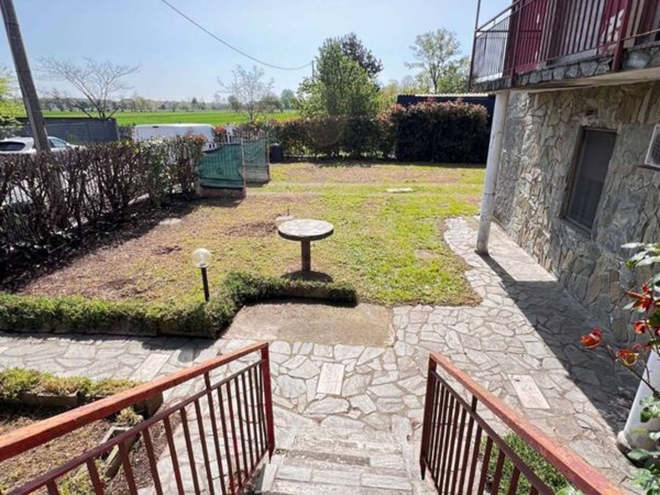 appartamento in vendita a Robecco sul Naviglio