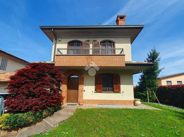 casa indipendente in vendita a Robecco sul Naviglio