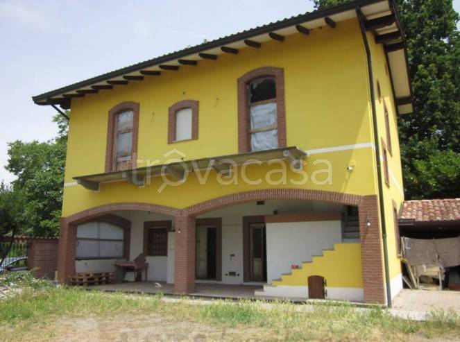casa indipendente in vendita a Robecco sul Naviglio in zona Carpenzago