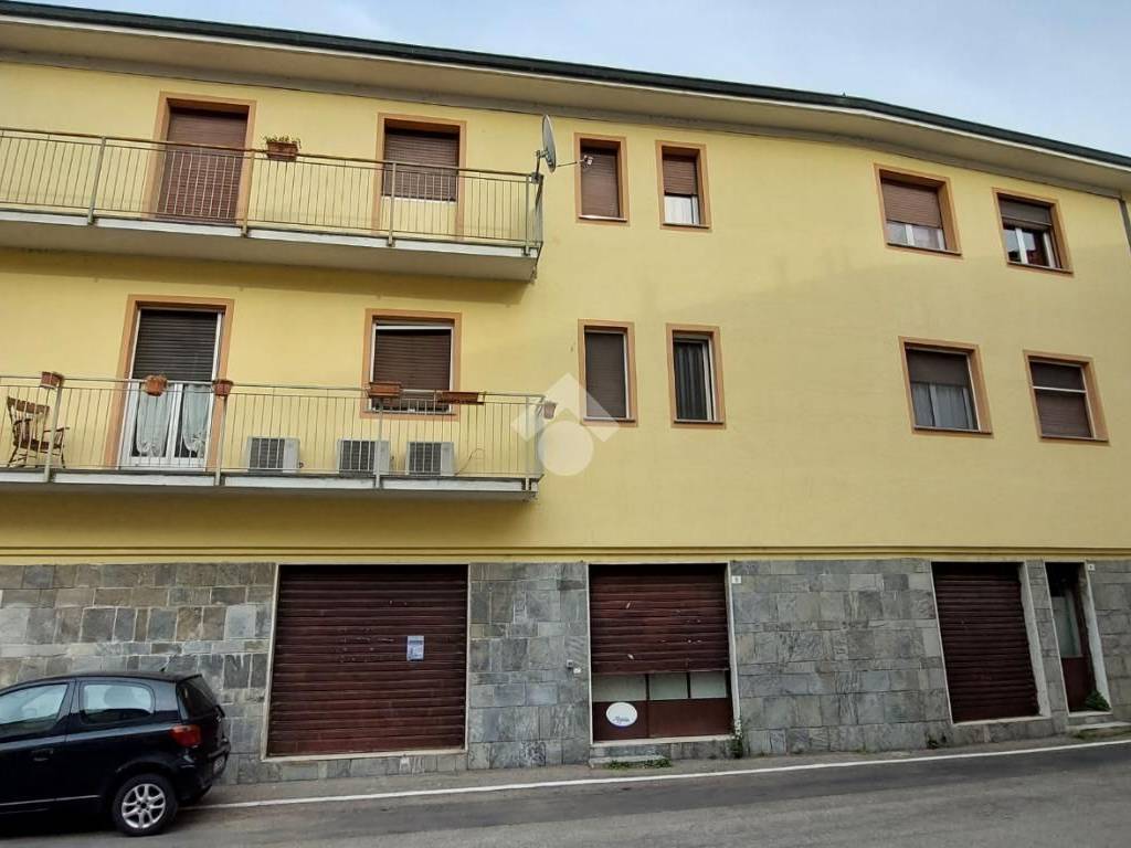 casa indipendente a Robecco sul Naviglio in zona Castellazzo de' Barzi