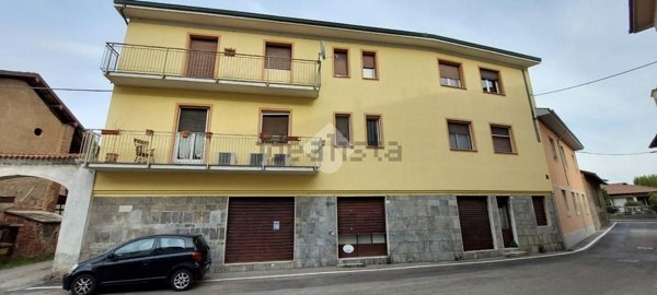 appartamento in vendita a Robecco sul Naviglio in zona Castellazzo de' Barzi