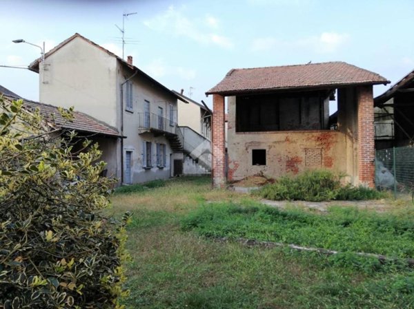 appartamento in vendita a Robecco sul Naviglio in zona Casterno