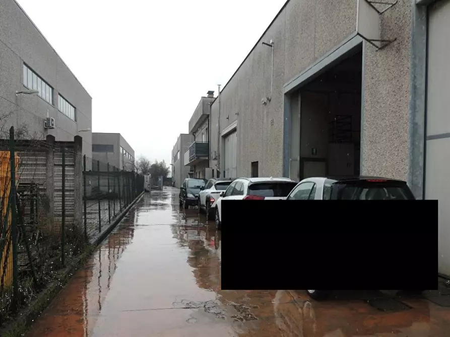 ufficio in vendita a Robecco sul Naviglio