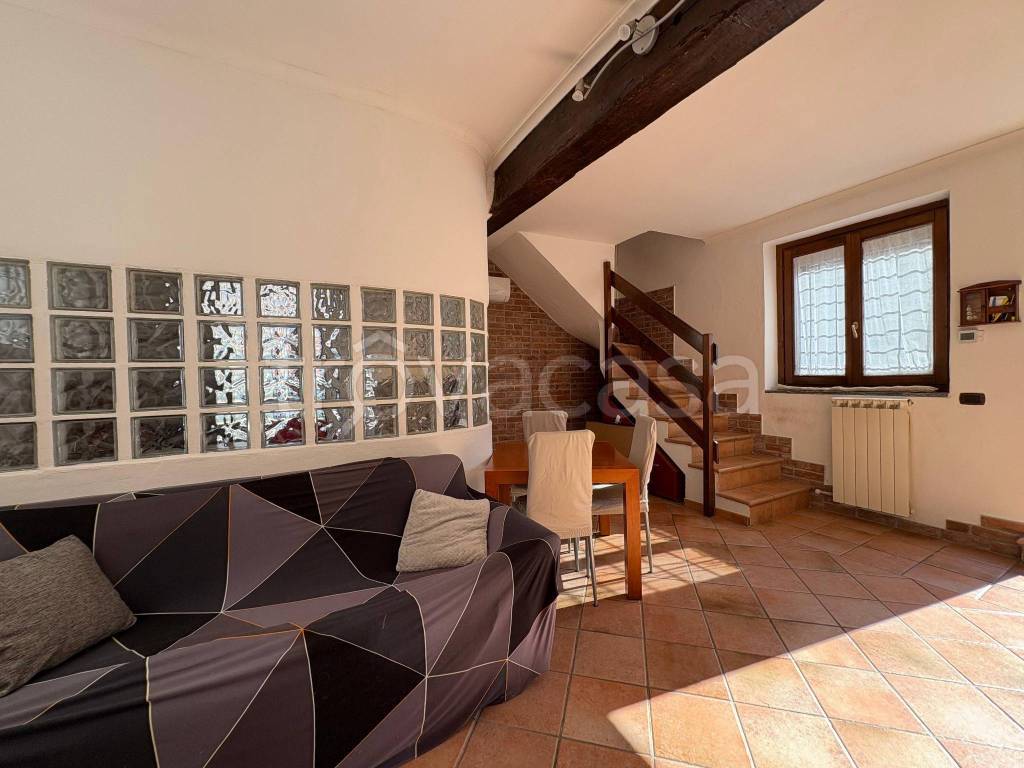 casa indipendente in vendita a Robecco sul Naviglio