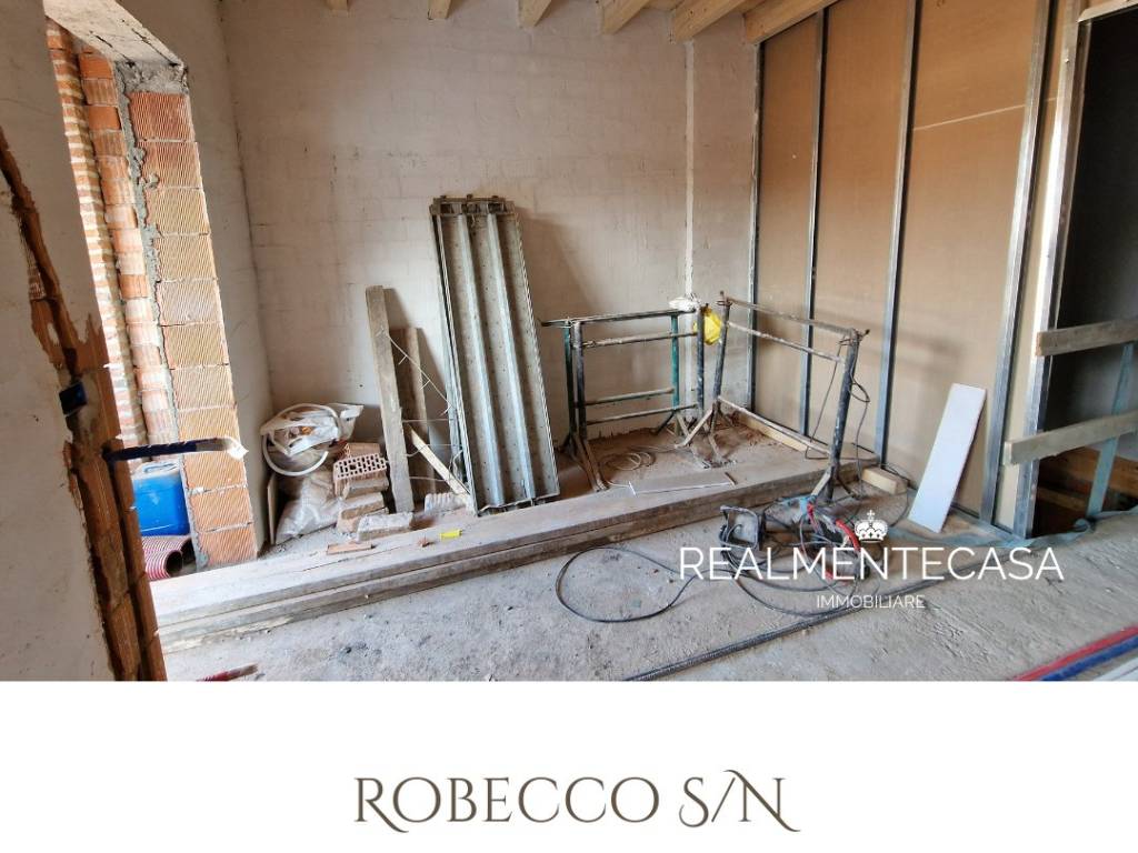 appartamento in vendita a Robecco sul Naviglio