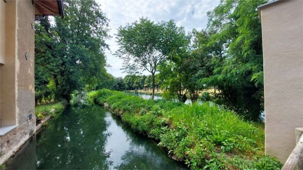 casale in vendita a Robecco sul Naviglio