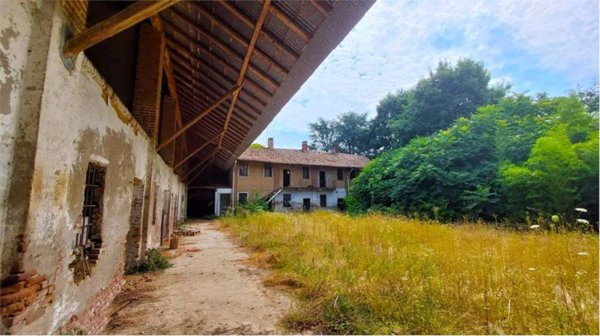 casa indipendente in vendita a Robecco sul Naviglio