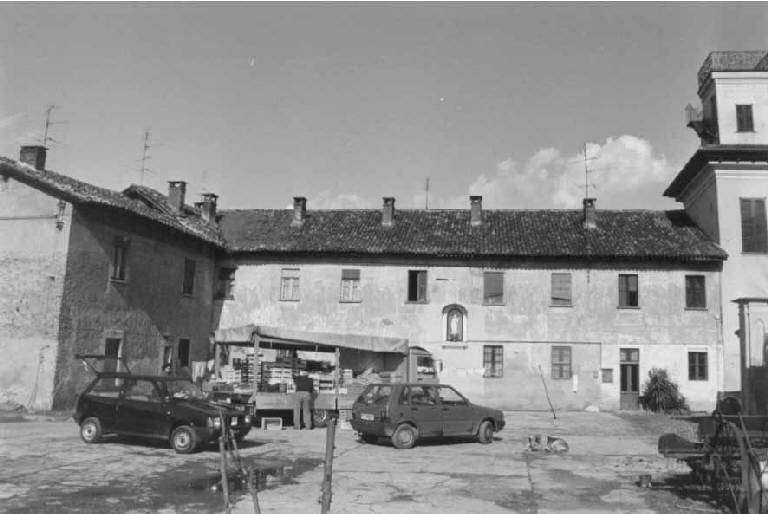 casa indipendente in vendita a Robecco sul Naviglio