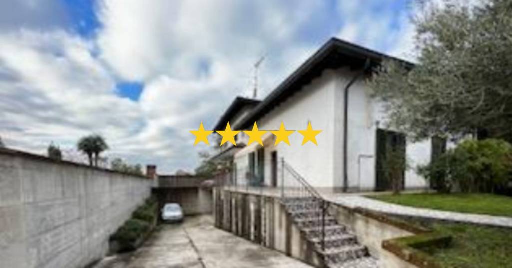 casa indipendente in vendita a Robecco sul Naviglio