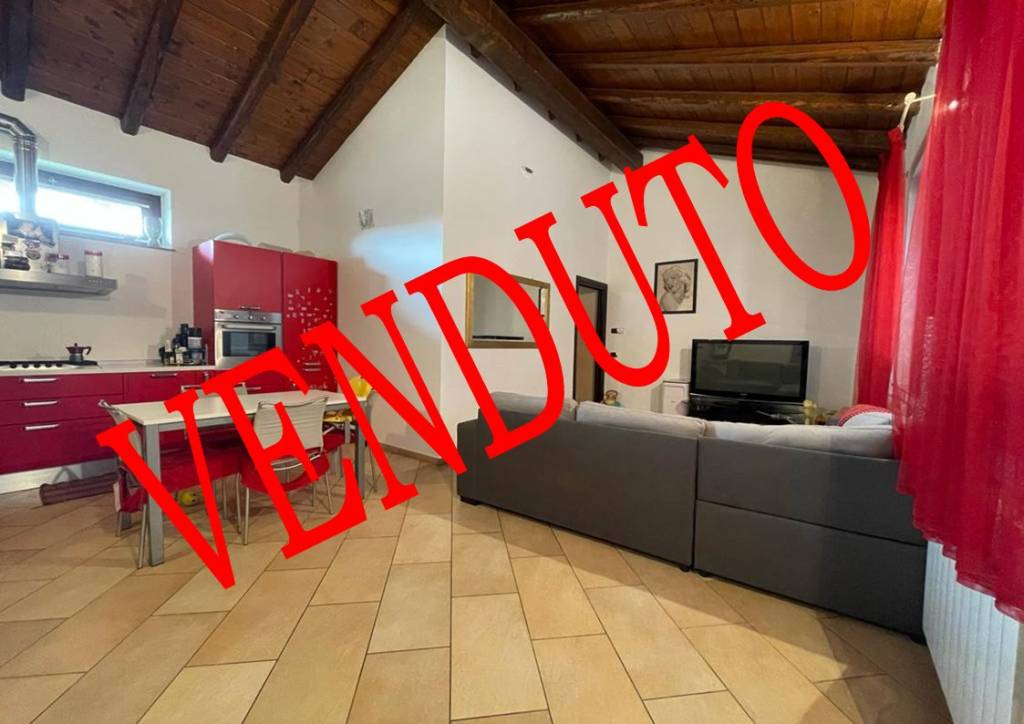 appartamento in vendita a Robecco sul Naviglio in zona Castellazzo de' Barzi