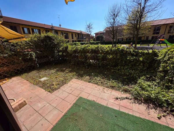 appartamento in vendita a Robecco sul Naviglio