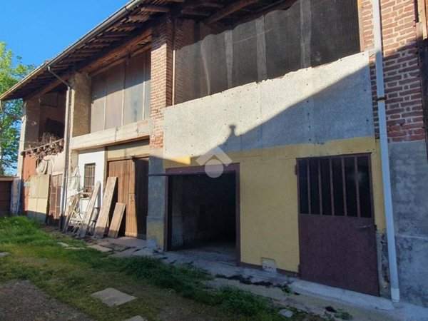 casa indipendente a Robecco sul Naviglio in zona Castellazzo de' Barzi