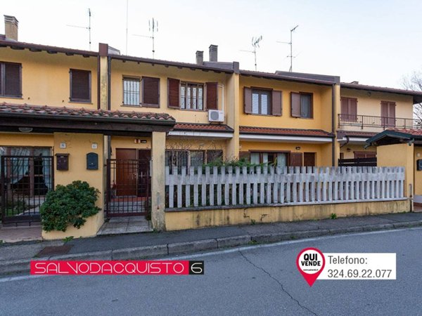 casa indipendente in vendita a Robecco sul Naviglio