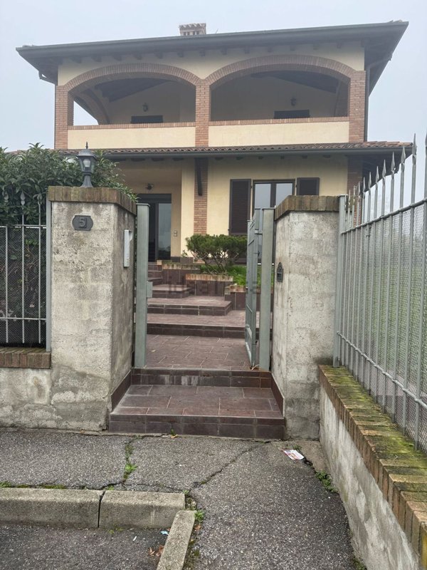 casa indipendente in vendita a Robecco sul Naviglio