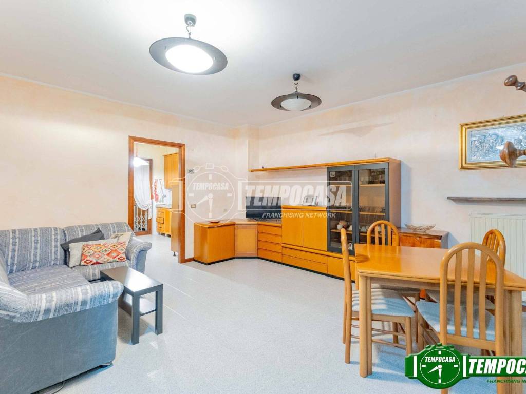 casa indipendente in vendita a Robecco sul Naviglio in zona Carpenzago