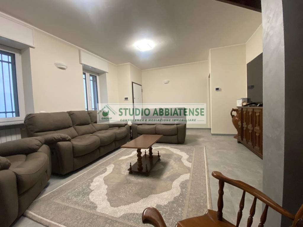 casa indipendente in vendita a Robecco sul Naviglio