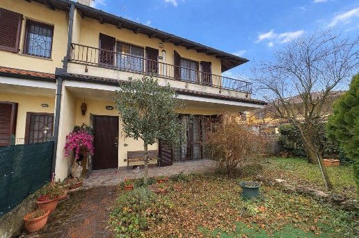 casa indipendente in vendita a Robecco sul Naviglio