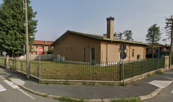 locale commerciale in vendita a Robecco sul Naviglio