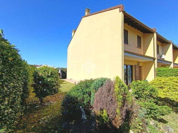 casa indipendente in vendita a Robecco sul Naviglio