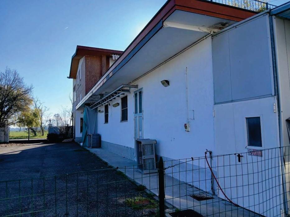 appartamento in vendita a Robecco sul Naviglio in zona Casterno