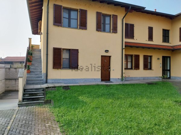 appartamento in vendita a Robecco sul Naviglio