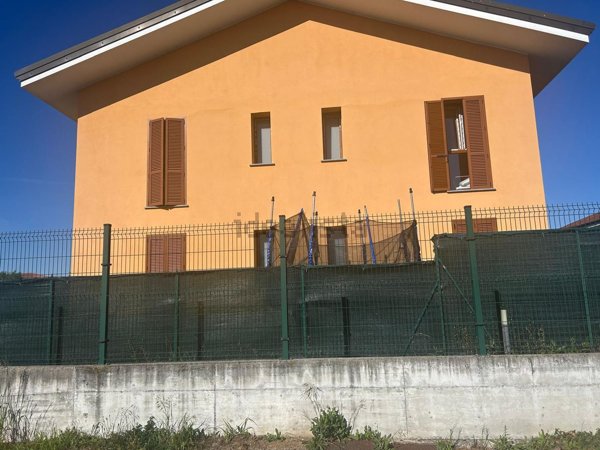 appartamento in vendita a Robecco sul Naviglio