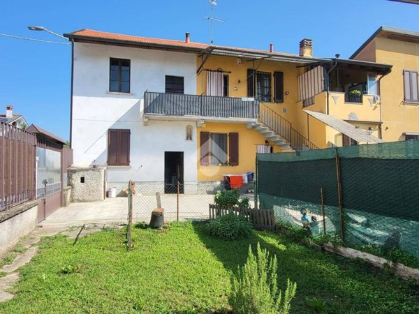appartamento in vendita a Robecco sul Naviglio