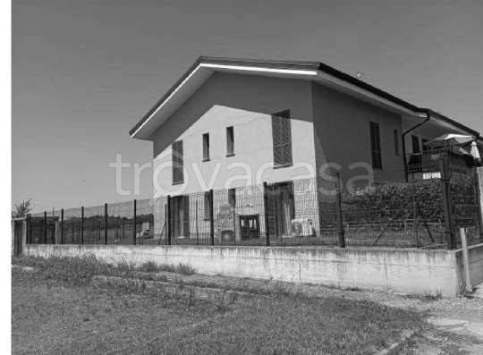 appartamento in vendita a Robecco sul Naviglio