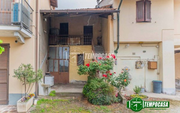 appartamento in vendita a Robecco sul Naviglio in zona Casterno