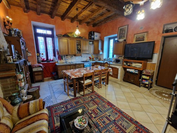casa indipendente in vendita a Robecco sul Naviglio
