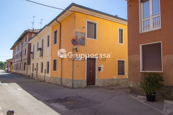 appartamento in vendita a Robecco sul Naviglio