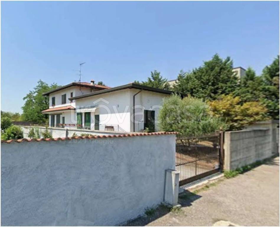 casa indipendente in vendita a Robecco sul Naviglio